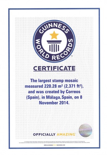 2015-03-04. NP Correos consigue el récord Guinnes al mosaico de sellos más grande del mundo. Certificado. Baja.jpg