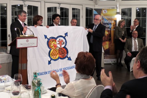 Avilés. 2015-03-13 al 21. Exfilna 2015. Foto del Grucomi. Cena de palmarés. Traspaso de bandera a Zaragoza.jpg