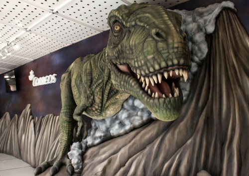 2015-05-07. NP Feria Nacional del Sello Dinosaurios. Imagen 2. Baja.jpg