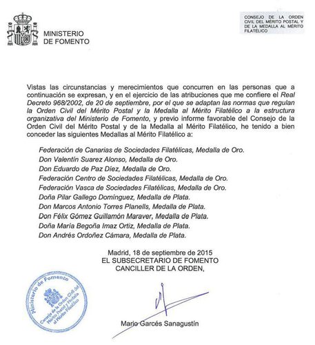 2015-10. Concesión Medallas del Mérito Filatélico 2015. Baja.jpg