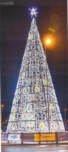Correos. 300 aniversario. Navidad 2015. Arbol de Madrid. Baja.jpg