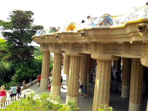 PARQUE GUELL. teatro