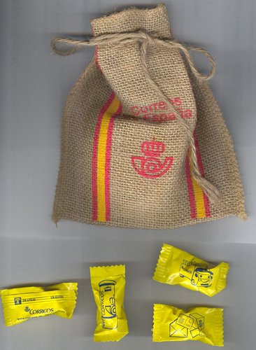Correos. Saquito de tela, imitacion saca, con caramelos. 2016-04. Baja.jpg