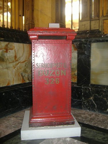 003 - Correos.jpg