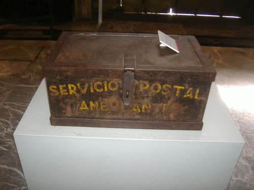 004 - Correos.jpg