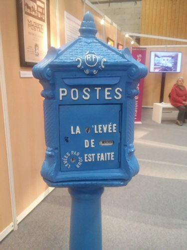 201605 Paris Buzon Museo 3.jpg