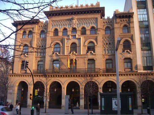 Zaragoza. Fachada Oficina principal. 2016-06.jpg