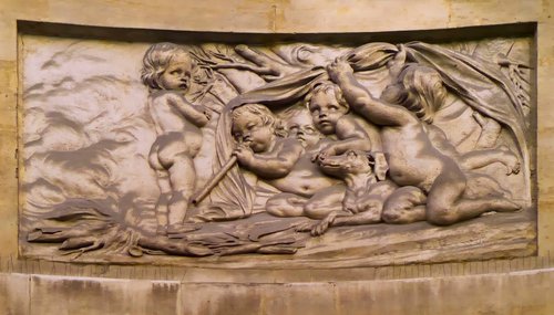 Bajo relieve , escena alegorica del invierno.jpg