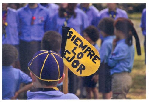 Tarjeta prefranqueada. Madrid. Club Filatelico de Scouts y Guias. Reverso. Baja.jpg
